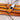Pinceaux plats professionnels en nylon Fuumuui avec manches en bois et viroles argentées.