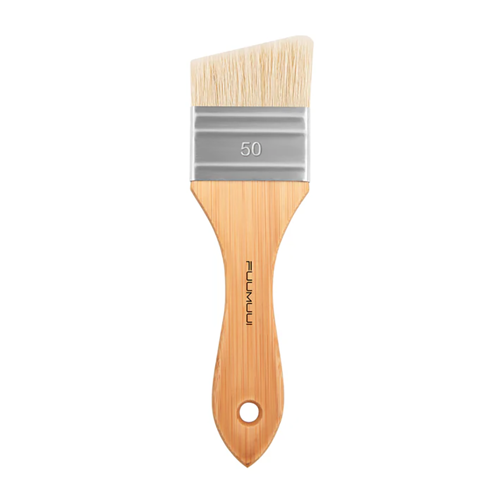 Fuumuui 50mm flat oil brush, designed with a comfortable wooden handle and rust-free aluminum ferrule for smooth painting.