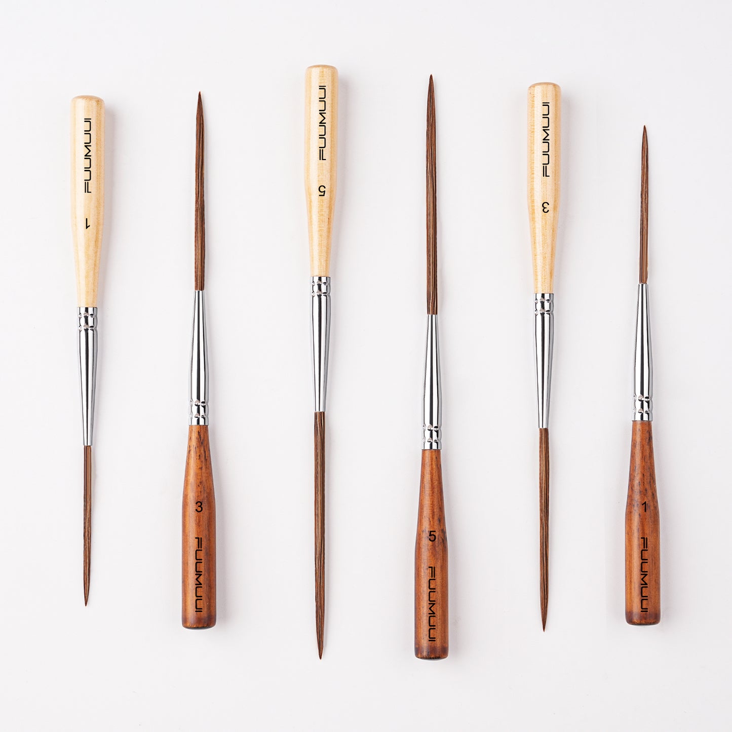 Fuumuui Long Liner Brush , ideal for Acrylic & Oil