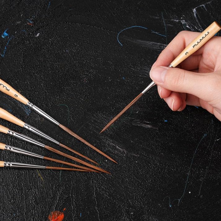 Fuumuui Long Liner Brush , ideal for watercolor ,Acrylic & Oil with PVC bag