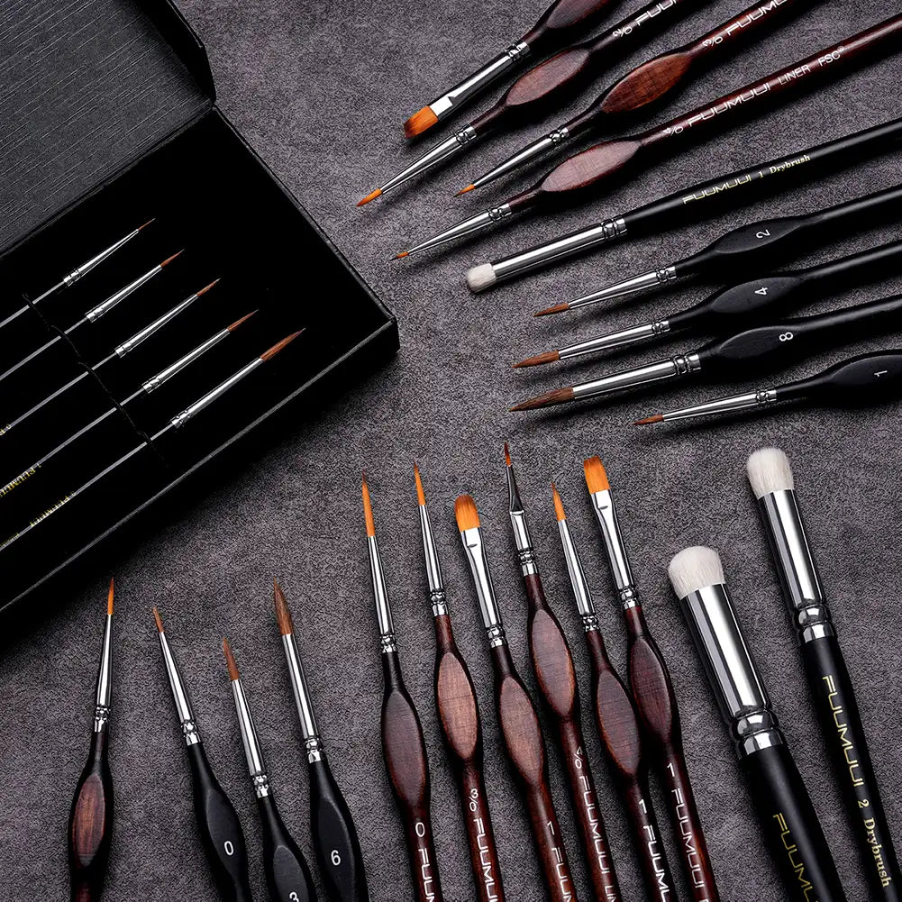 Fuumuui professional miniature paint brush set including Kolinsky Sable detail brushes, liners, and drybrushes. Ergonomic handles for fine detail watercolor, acrylic, and oil painting for artists and beginners.