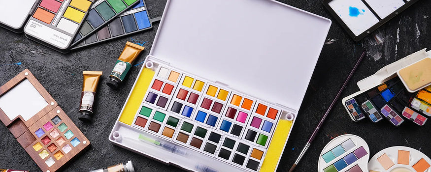 Watercolor paint set for studio or travel