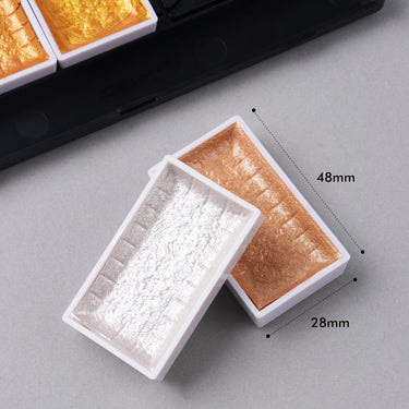 Colori ad acquerello metallici ad alte prestazioni Fuumuui per artisti: godet argento e oro che misurano 48 mm x 28 mm.