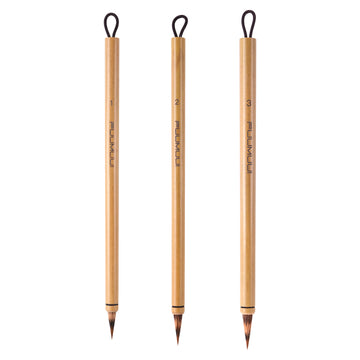 Fuumuui 3-Piece Watercolor Brush Set with natural bamboo handles, weasel and rabbit hair blend short tips for precision and control, featuring hanging loops.