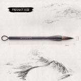 Pinceau Fuumuui en poils d'écureuil gris montrant la taille du produit : pointe souple en poils d'écureuil gris de 34 mm (10,8 mm de large) pour une forte rétention d'eau, avec un manche foncé lisse et un cordon de suspension.