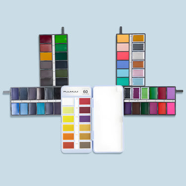 Set di colori ad acquerello Fuumuui da 60 colori dispiegato, che mostra 60 vivaci colori di vernice.