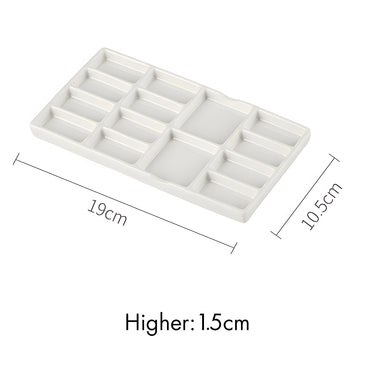 Fuumuui Artist Ceramic Paint Palette, white multi-well mixing tray with dimensions 19cm x 10.5cm x 1.5cm.