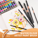 Fuumuui Set di 7 pennelli professionali in martora per acquerello con manici neri e ghiere in rame, esposti accanto a una tavolozza di acquerelli colorata e un'opera d'arte dipinta di girasoli e fiori, perfetto per gli utenti di forniture artistiche Fuumuui.