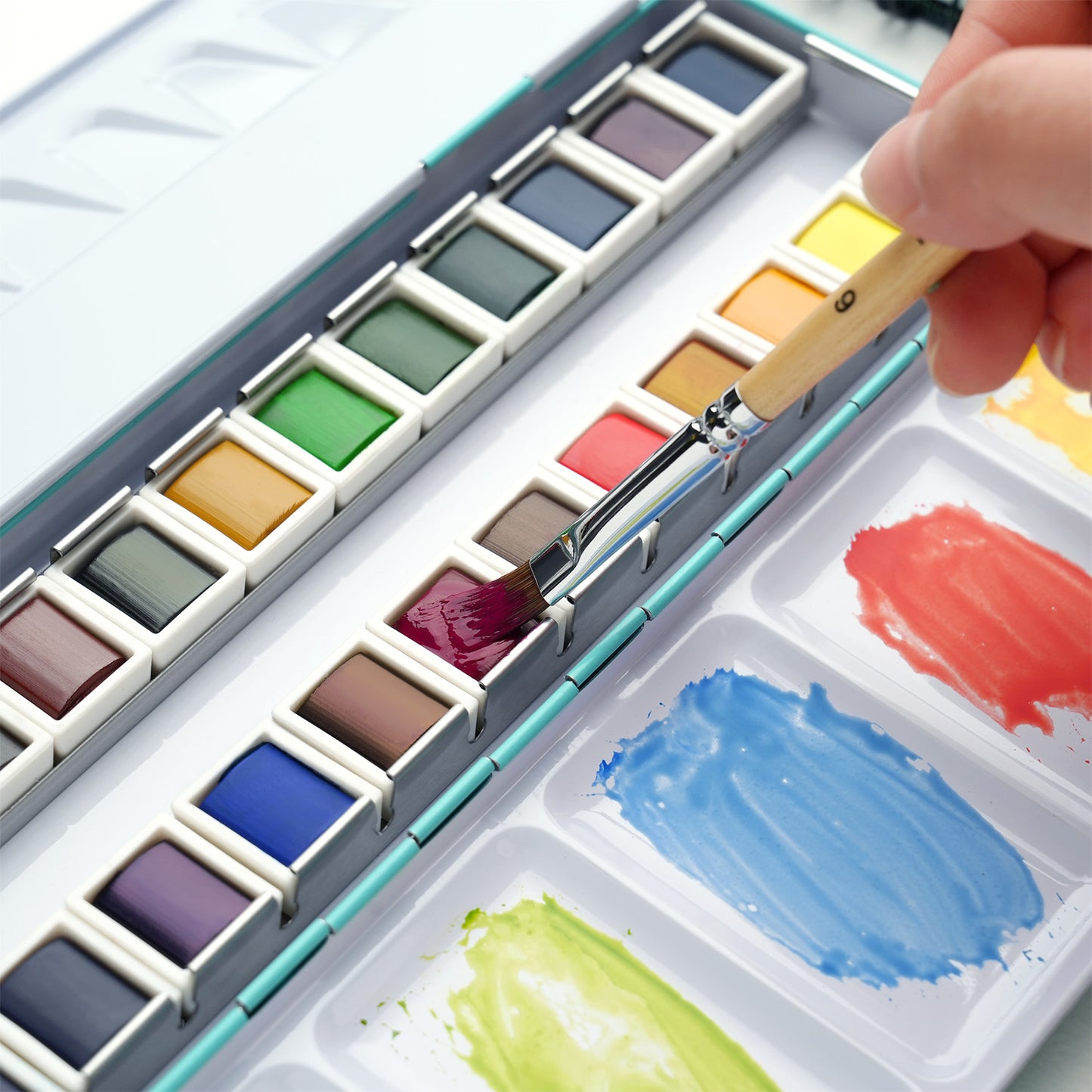 Fuumuui Portable Watercolor Travel Set – 24 Colors Palette, Watercolor Pad & Brush Kit