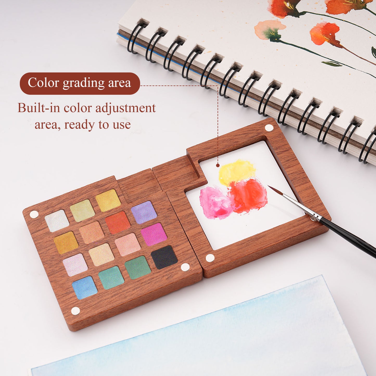 Fuumuui Pearlescent Watercolors – 15 Iridescent Colors in Magnetic Wooden Palette