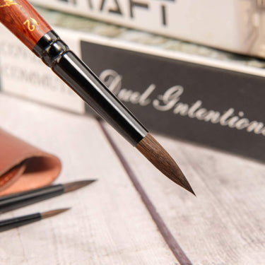 Fuumuui 3pcs Pinceau de voyage aquarelle en martre zibeline avec une pointe fine et un manche en bois élégant.