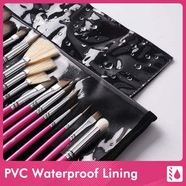 Ensemble de pinceaux de mélange acrylique professionnels Fuumuui & Samantha Anderson comprenant des pinceaux d'art à manche rose dans un étui avec une doublure imperméable en PVC, repoussant visiblement les gouttelettes d'eau.