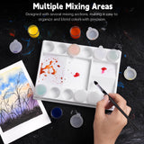 Palette de peinture Fuumuui à 12 godets avec de multiples zones de mélange spacieuses, présentée avec des mini-pots de peinture étanches contenant des fournitures d'art aquarelle, acrylique et gouache vibrantes, la main d'un artiste tenant un pinceau et une peinture finie.