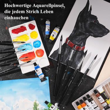 Ensemble de 9 pinceaux ronds pour aquarelle en poils d'écureuil Fuumuui présenté avec des peintures aquarelles Fuumuui, une palette et deux peintures finies, soulignant les fournitures d'art Fuumuui pour les artistes.